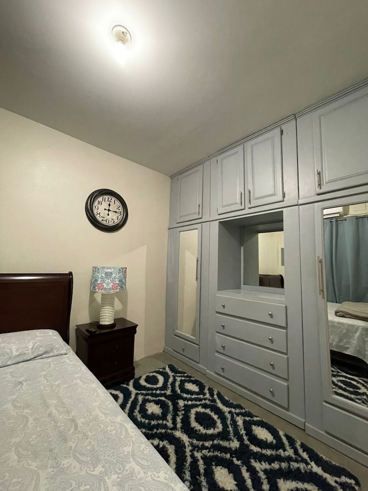 El Carmen Apartments