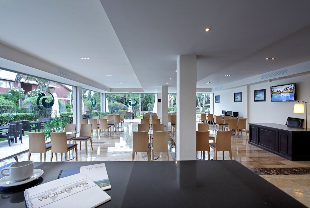 Punta Cana Vacations - Grand Palladium Palace Resort Spa  Casino - All Inclusive - Property Image 47