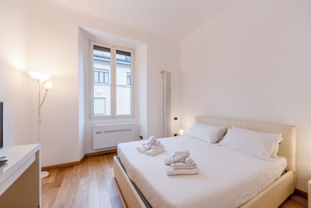 Bramante Luxury Apartments by InnStay
