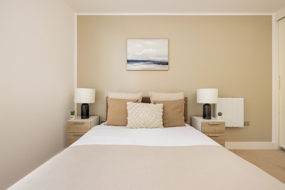 The Hounslow Apartment view 5