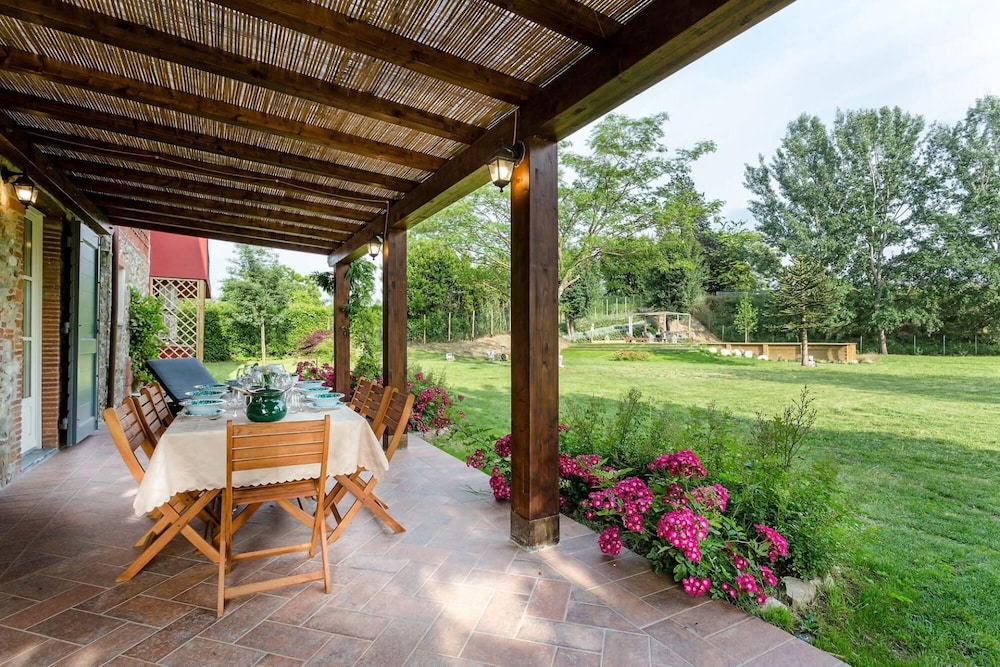 Villa sul Fiume in Monte San Quirico view 4