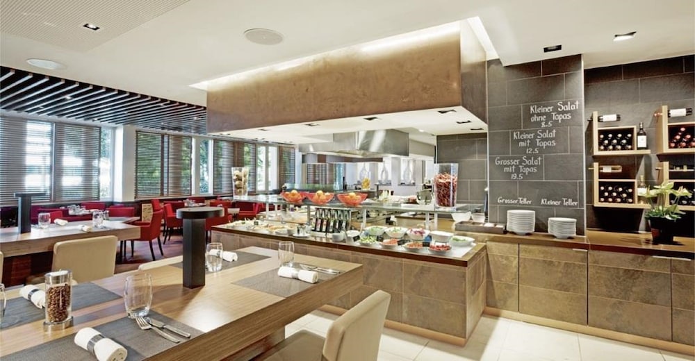 Opfikon Vacations - Movenpick Hotel Zuerich-Airport - Property Image 5