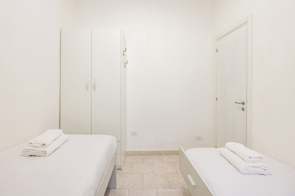 Urban Base Garibaldi by Napoliapartments