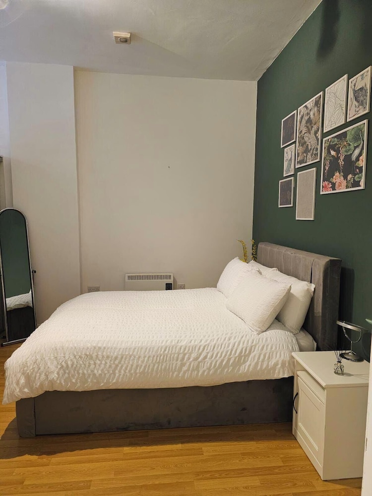 Apartment - Free Parking & Near Hospital