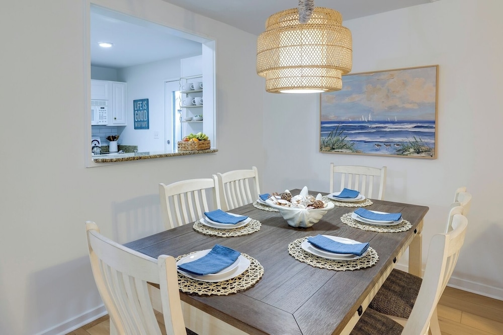 Hilton Head Retreat Gated Villa, Pets OK
