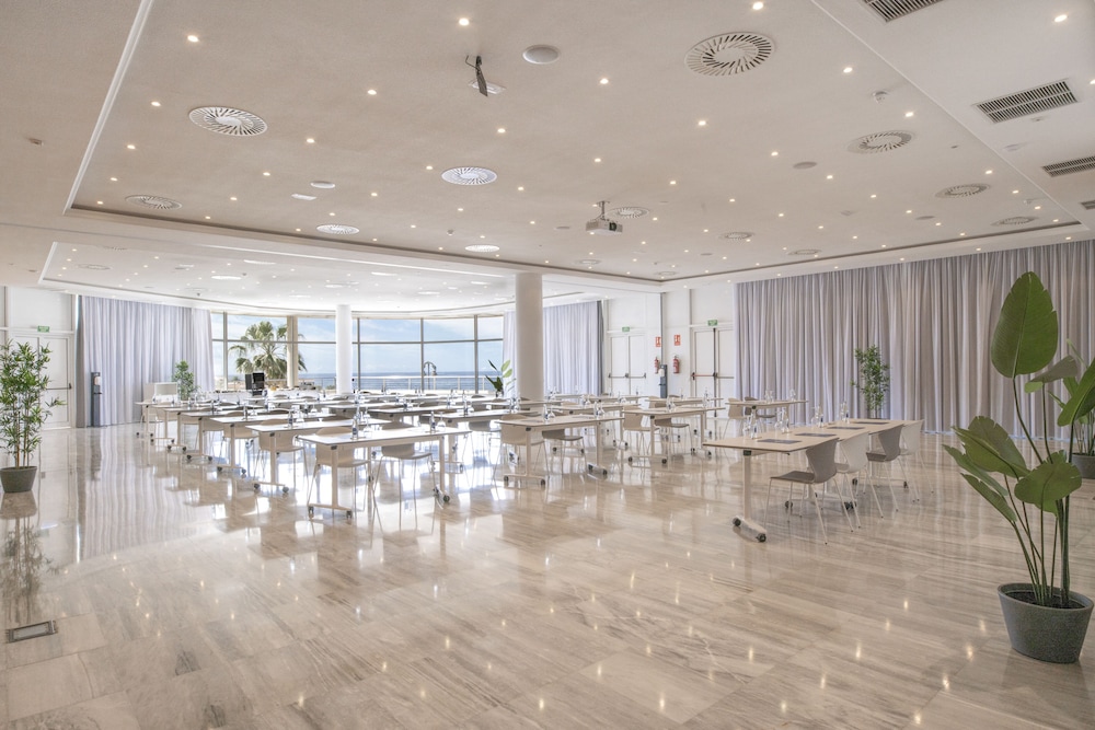 meeting & event spaces