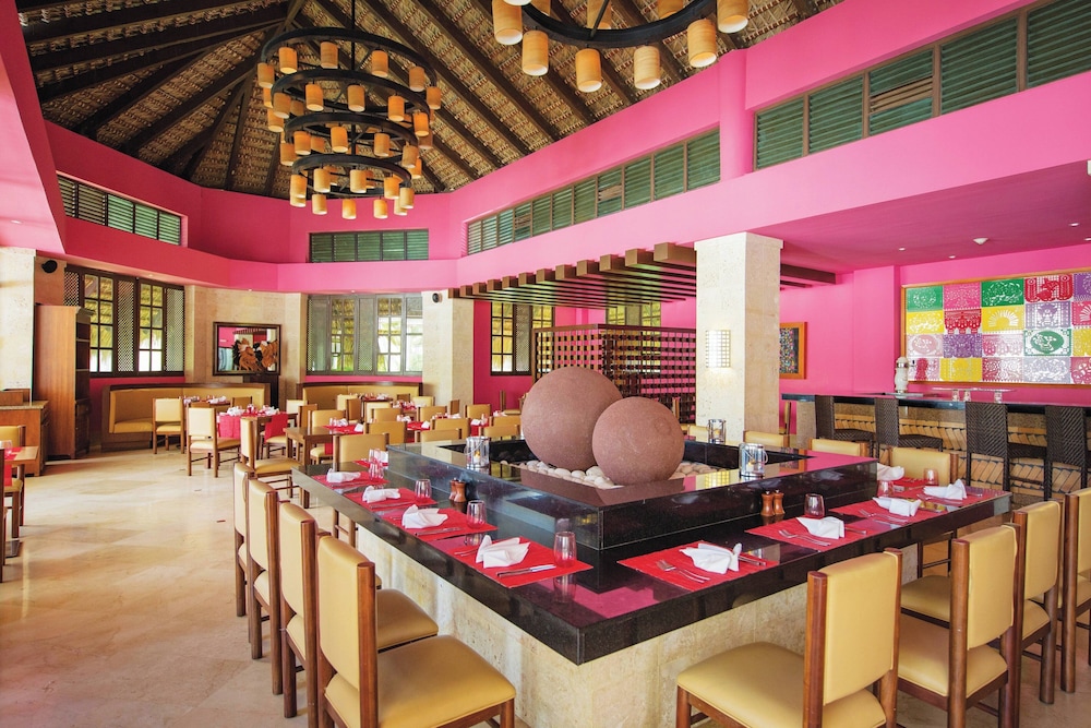 Royalton Hideaway Punta Cana, An Autograph Collection All-Inclusive Resort & Casino – Adults Only