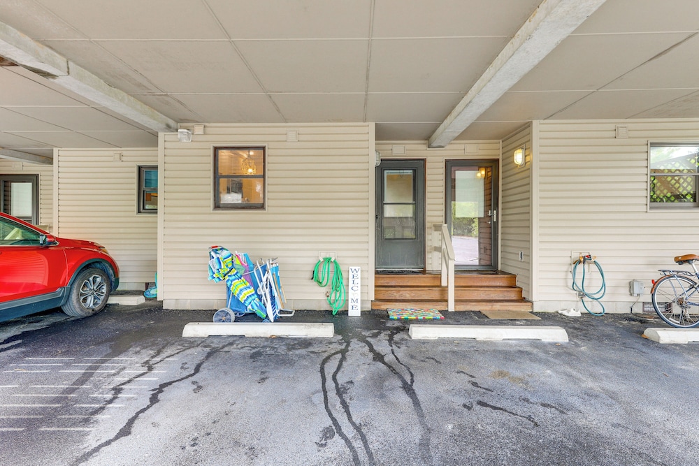 ~ 1 Block to Bethany Beach, Retreat w/ Pool Access