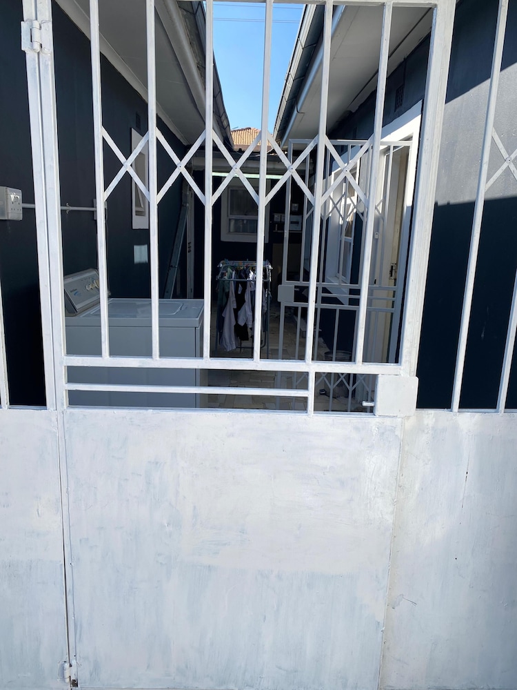 Gold Crown Self-catering Apartment