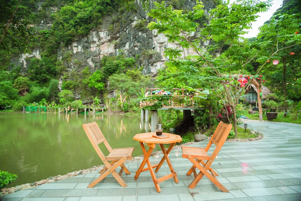 Hoang Minh Mountainside Villa