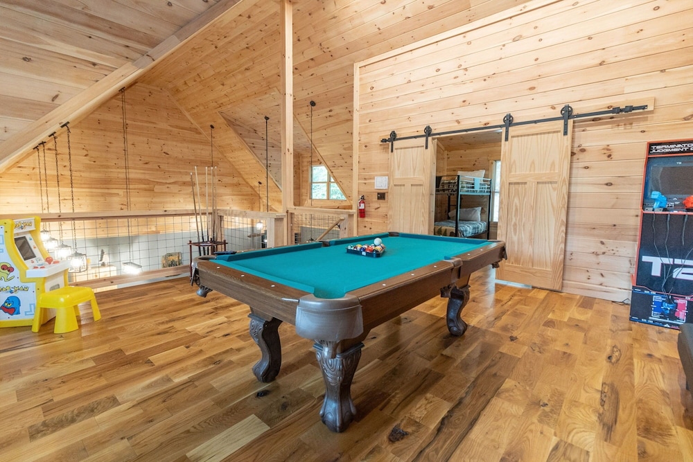 Pinewood Forest Walden's Creek Cabins