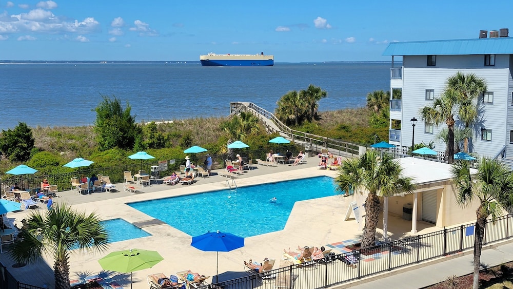 Beach Racquet B by Tybee Vacation Rentals