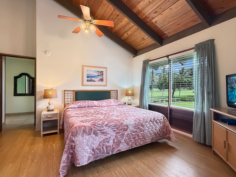 Large 3BR + Loft at Kanaloa Pools, Golf Views & Prime Keauhou Location
