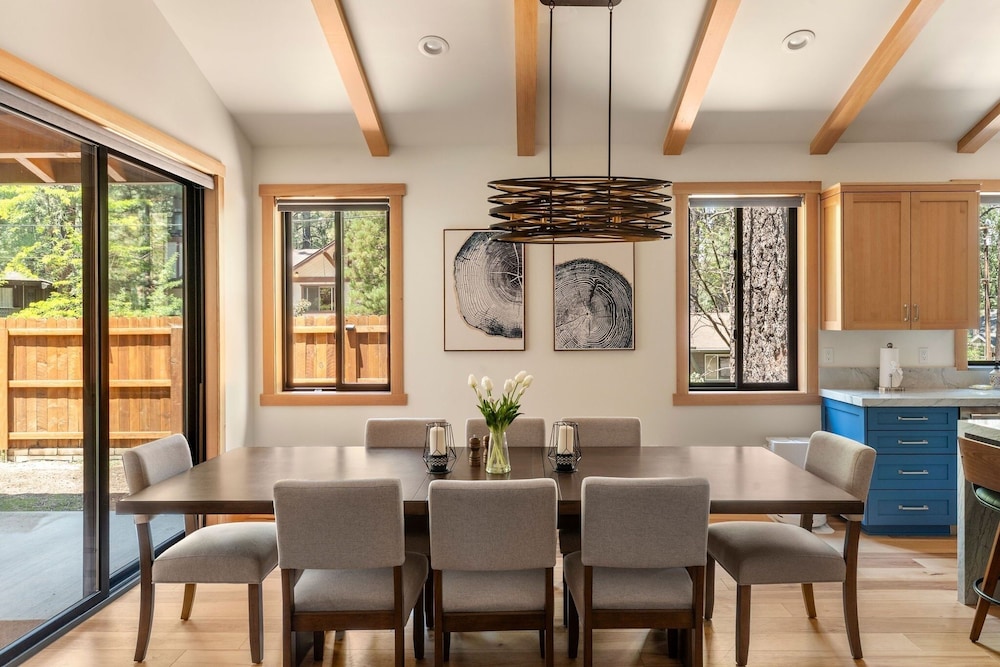 34 - The Maple Crest 5 Bedroom Home