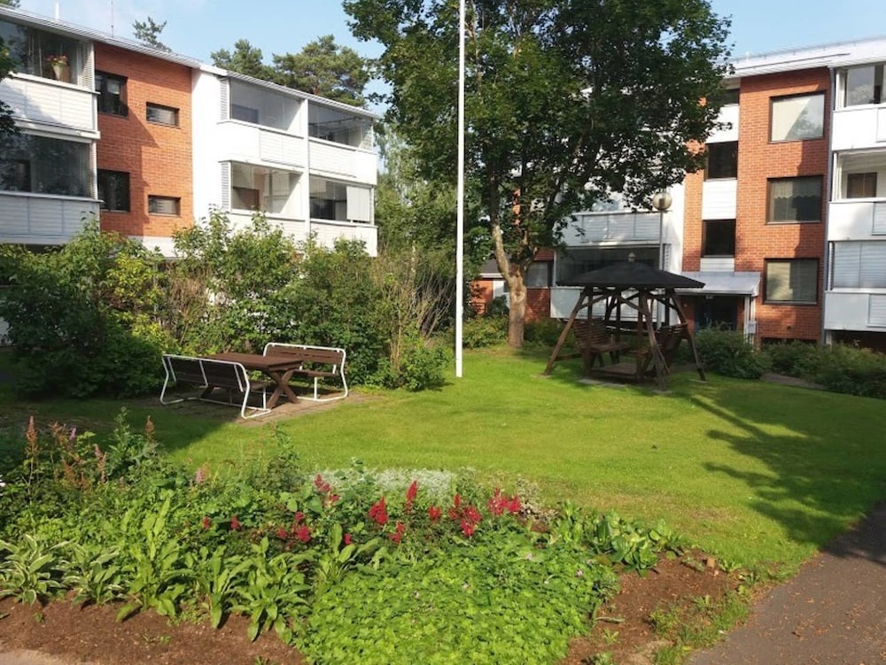 Spacious 4 Room Apartment & Sauna