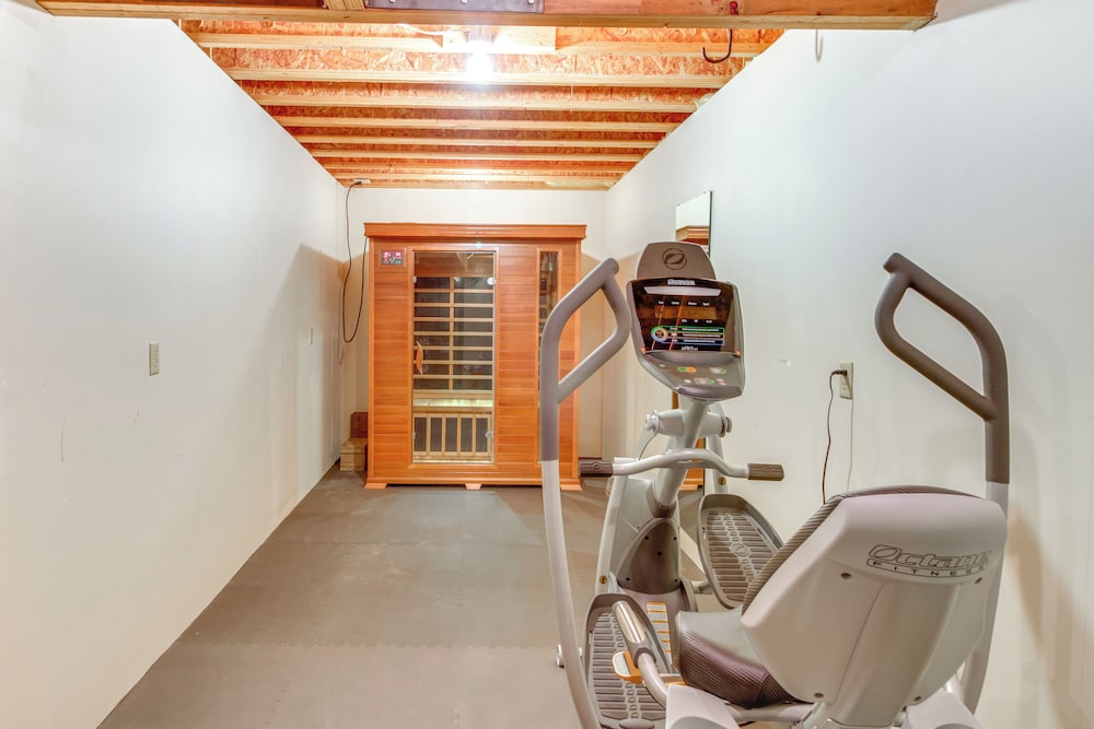 Private Lake & Trail Access: Home in Jacobson!