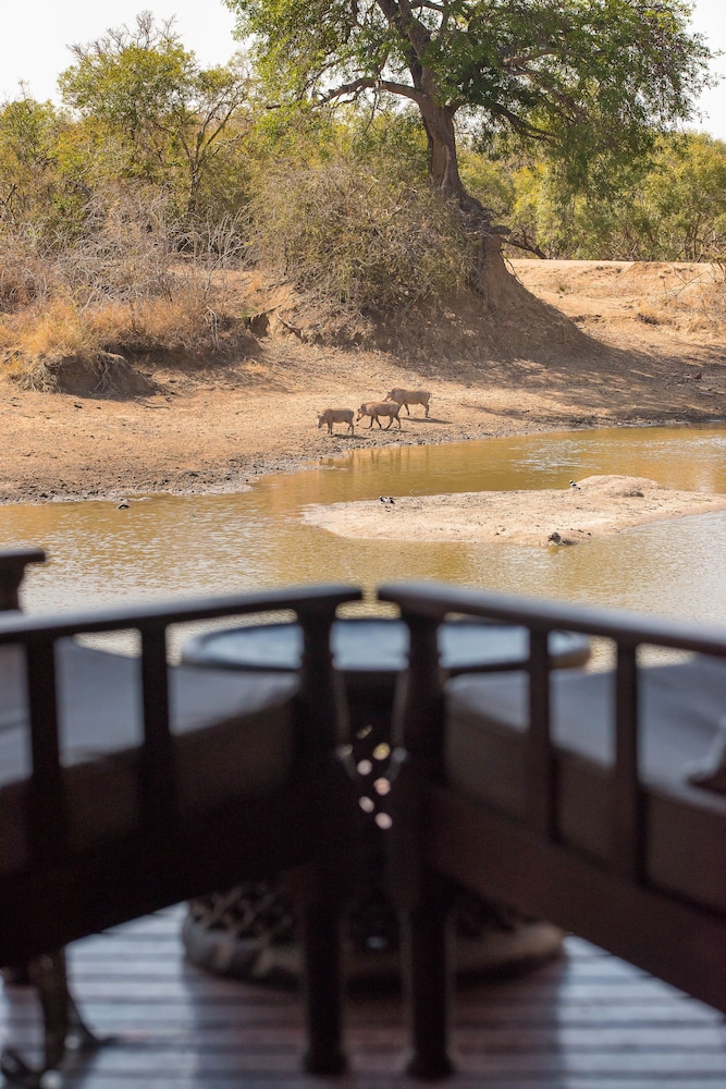 Waterbuck Game Lodge