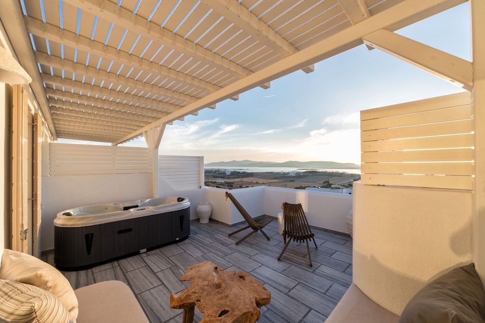 Hotel Anna Platanou Suites