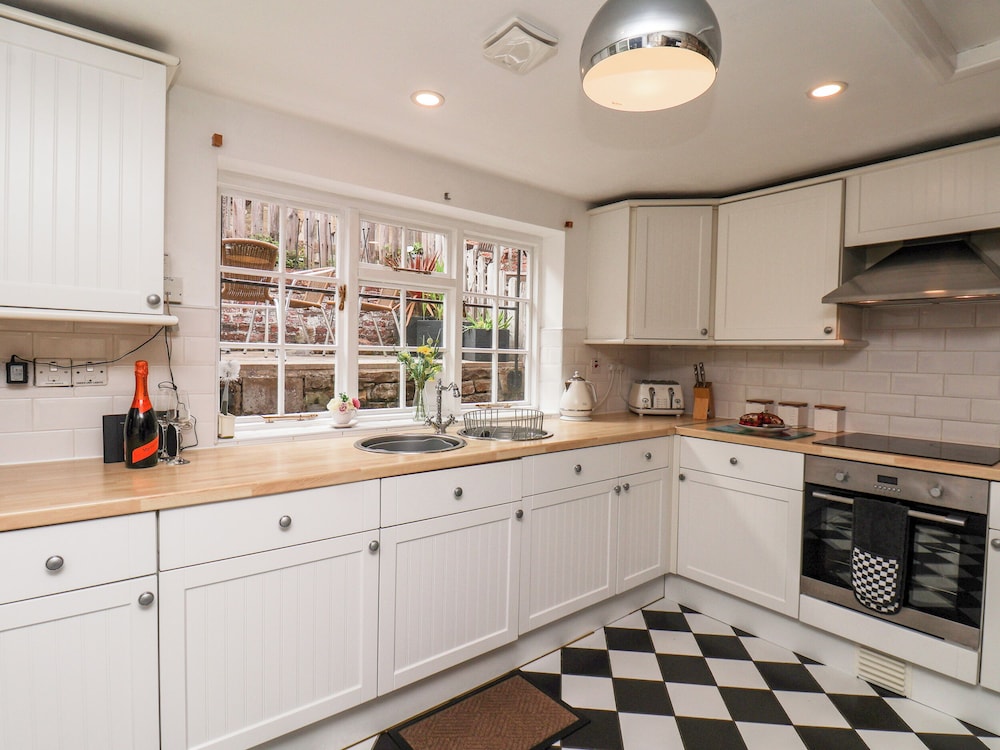 Midships Cottage