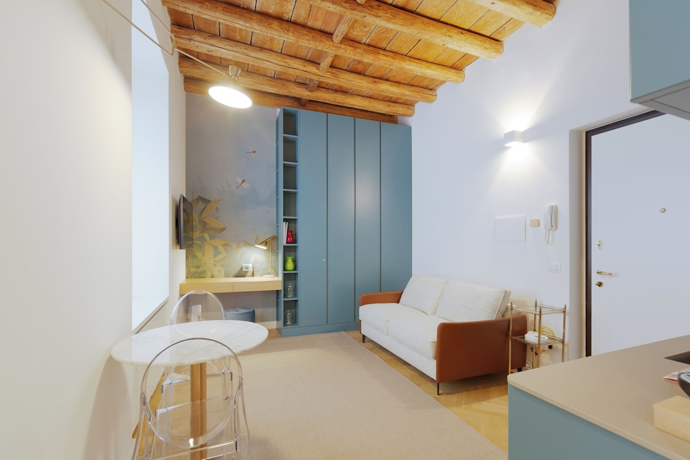 Brera Apartments in Garibaldi