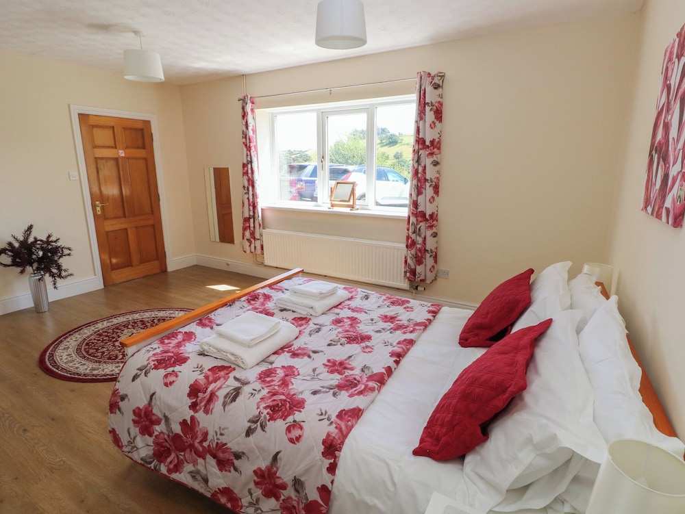 Hillside Lodge