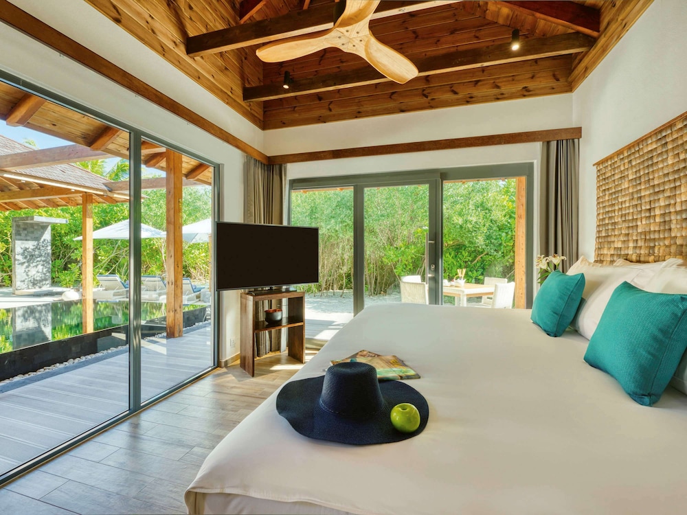 Kuredhivaru Resort & Spa Maldives by Accor