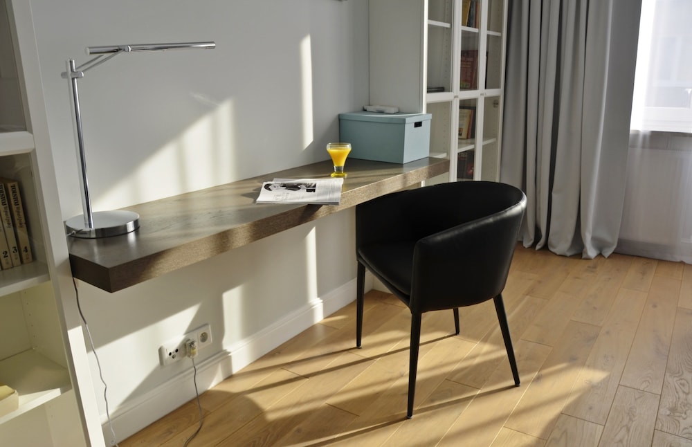 UNIT Centrum deLuX Plac Zbawiciela