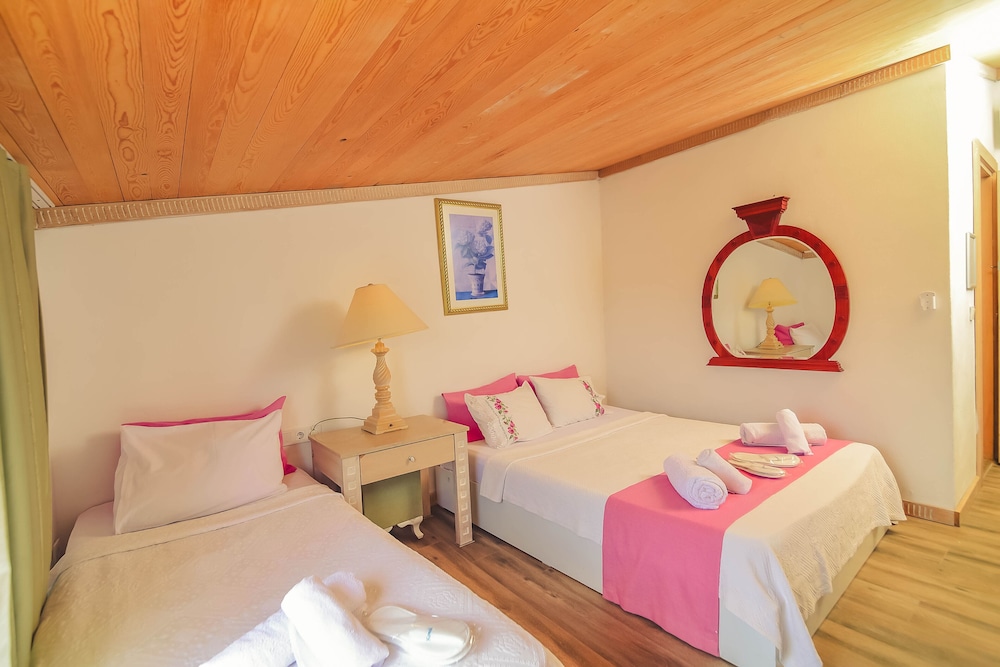 Alacati Asmalı Konak Hotel - Image 33