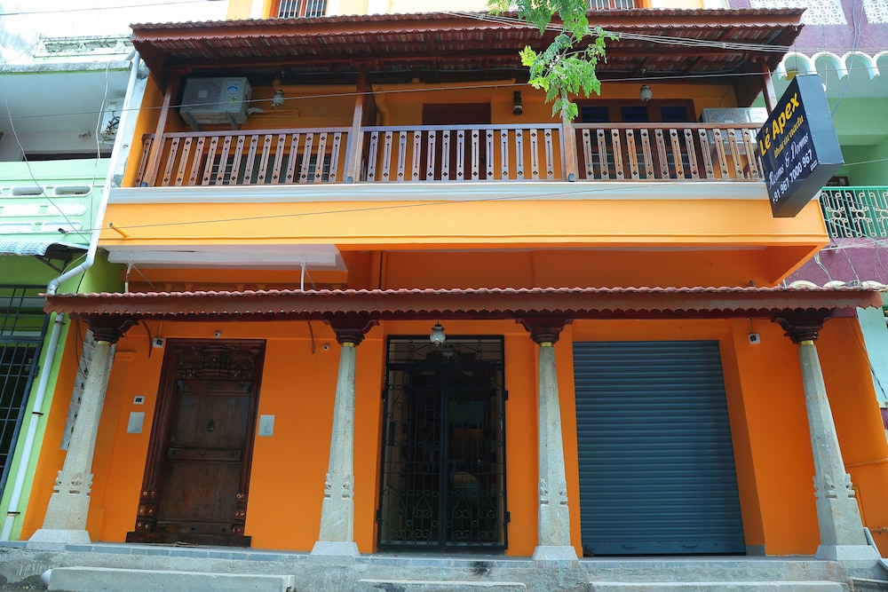 Le Apex Tharavaadu