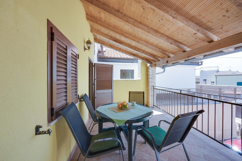 Holiday Home Ema in Tar - Vabriga