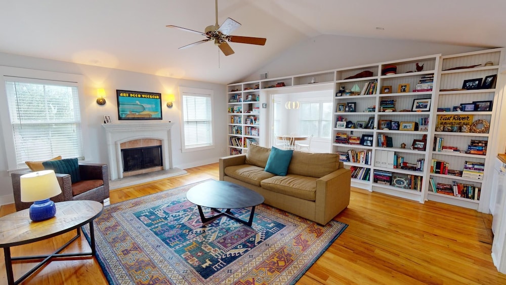 Miss Us Howl by Tybee Vacation Rentals