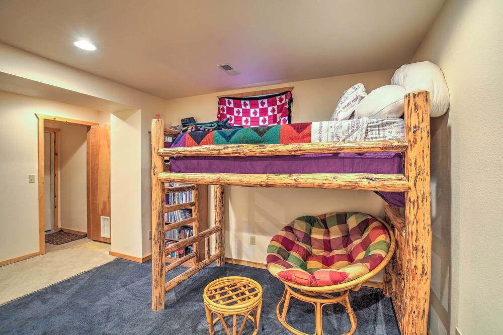 Luxe Alpine Cabin w/ Wraparound Deck & Mtn Views! view 3