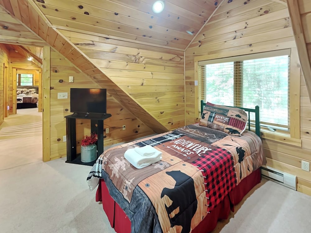 Log Heaven by Taylor Made Deep Creek