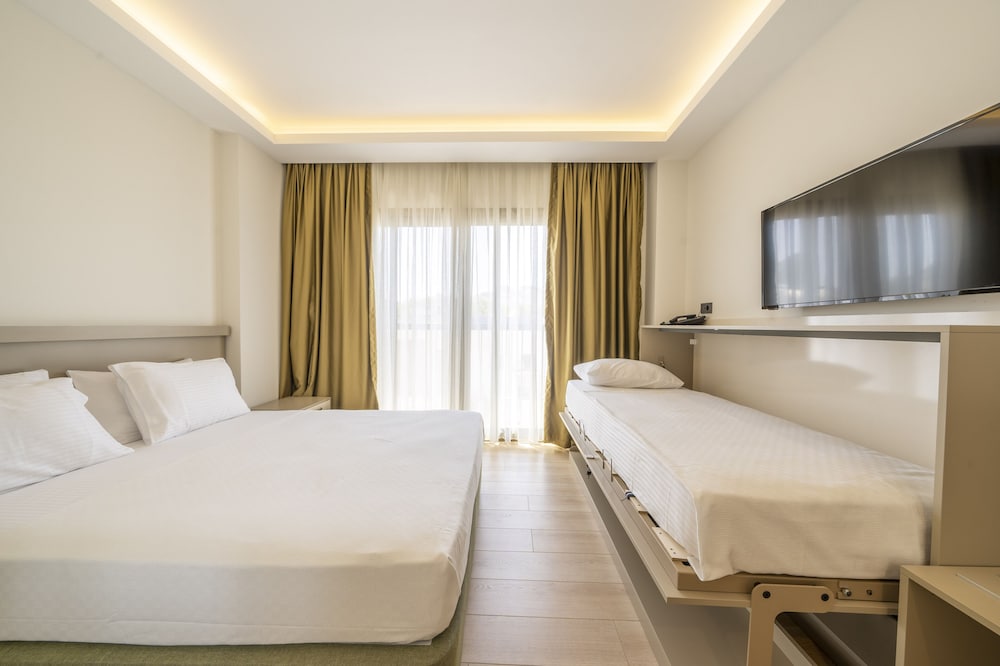 Olive Tree Hotel - Image 35