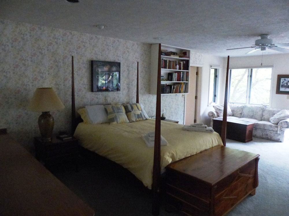 The Weaver House