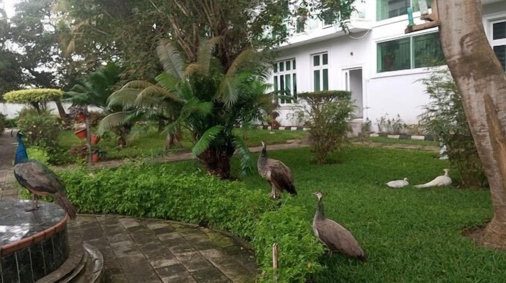 Chakaville Beach Resort