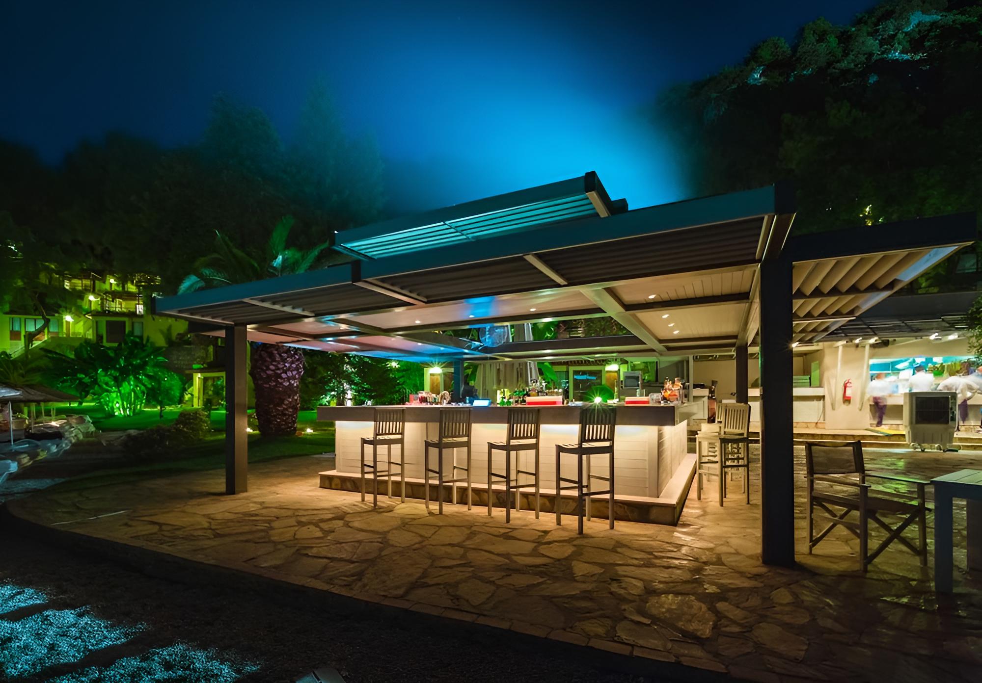 Hillside Beach Club 25