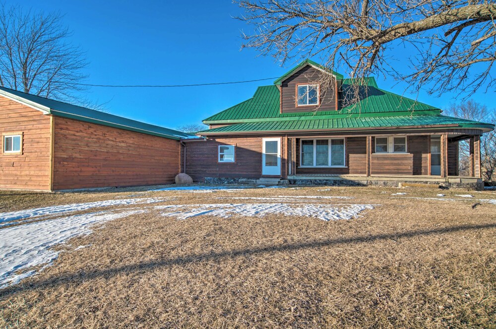 Rural Powersville Retreat w/ Lake Access & Porch!