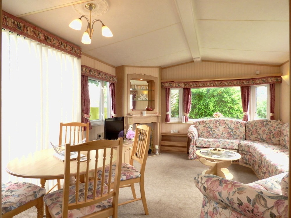 Caravan Hire at Sunnydale Holiday Park