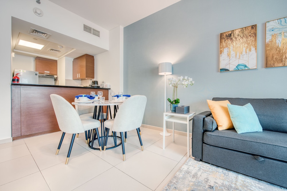 Capital Living On Reem: The Arc Towers