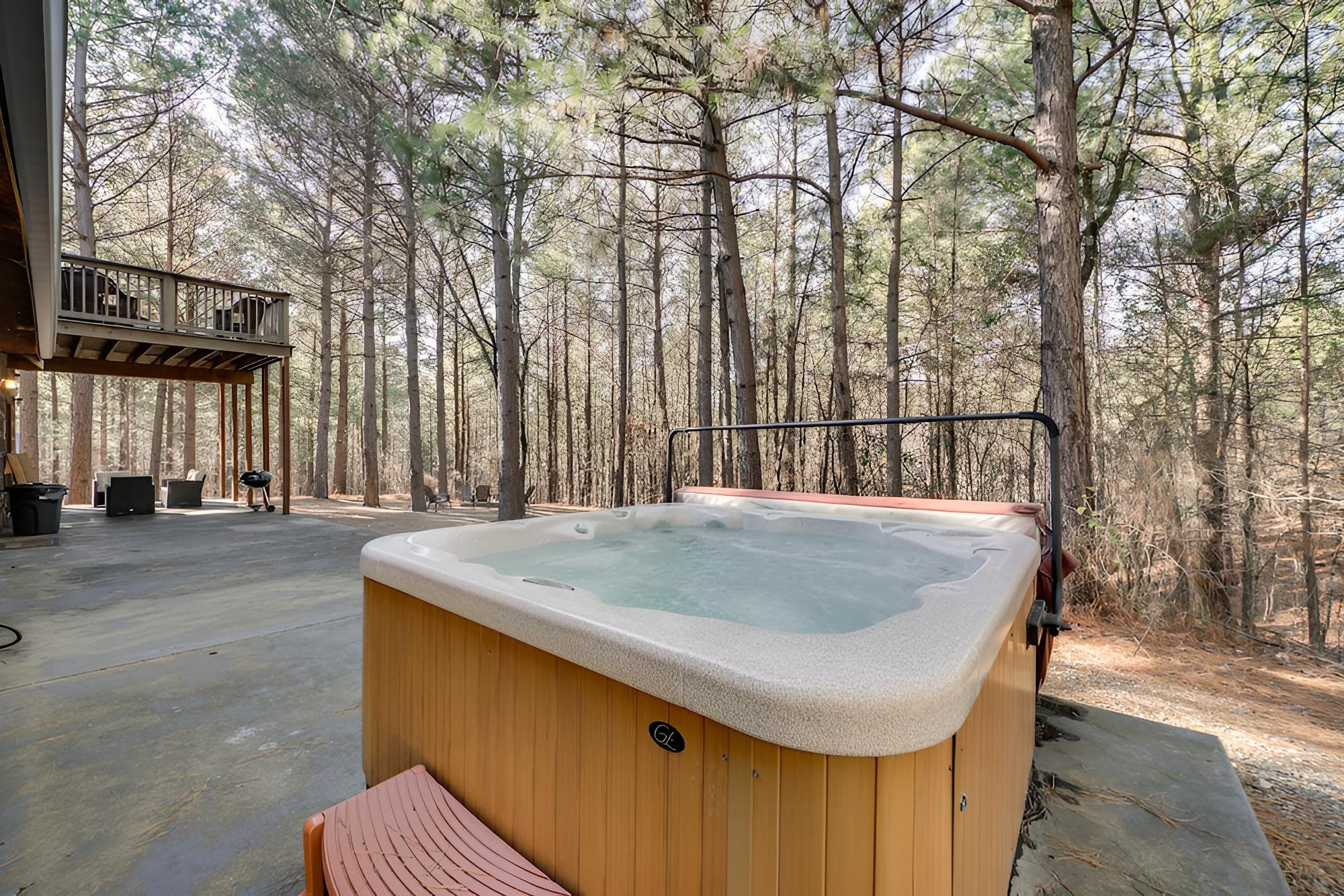 Family-friendly Broken Bow Cabin w/ Game Room! view 2