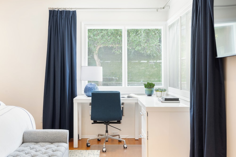 La Jolla Living by Avantstay A+ Location Private Backyard Lounge