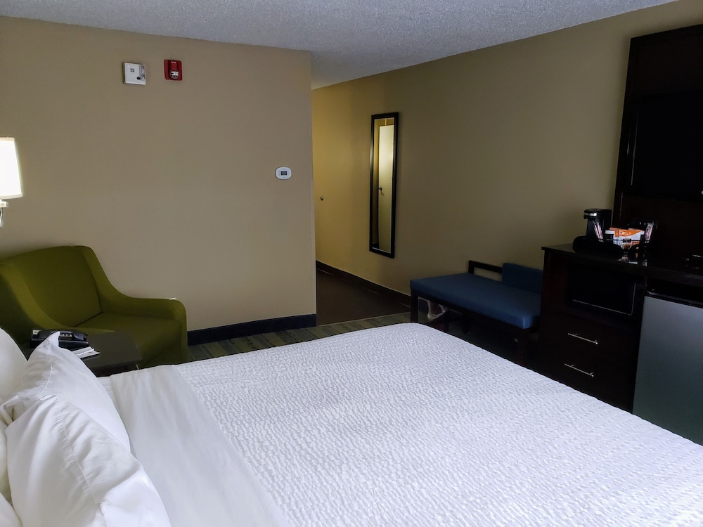 Lexington Vacations - Clarion Hotel Conference Center - North - Property Image 22