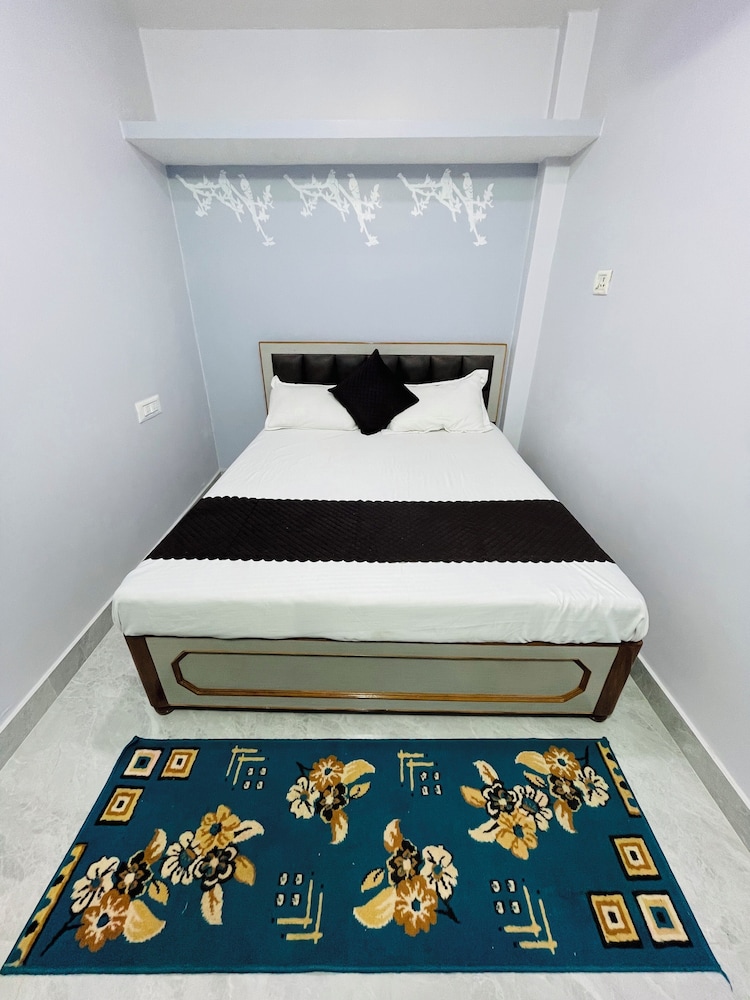 Rudransh Vintage Home