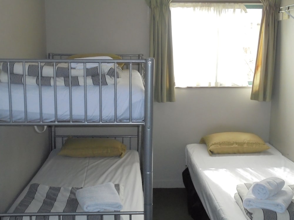 Utopian Motel Taupo - Hostel