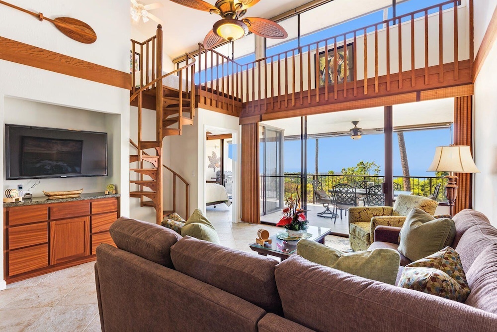 Great Ocean and Golf Course Views - No Stairs- Vrkcv