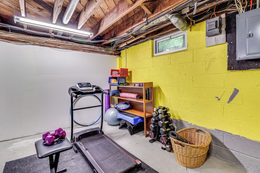 1 Mi to Campus: Princeton Home w/ Furnished Deck