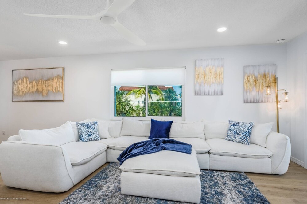 Beach Way With Ocean Views