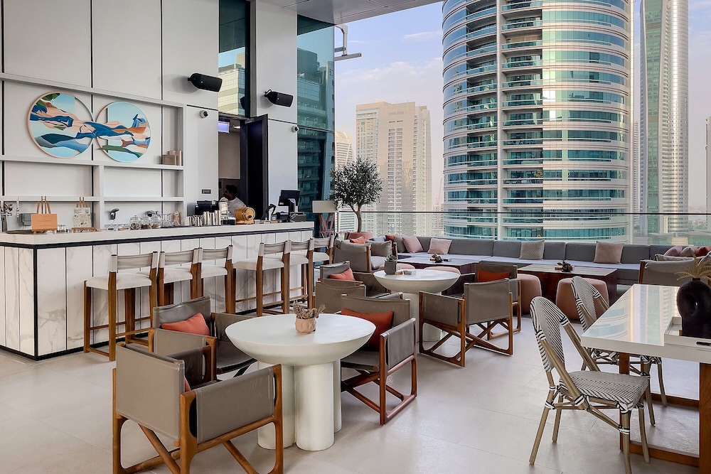 Apartment with beautiful view on Marina