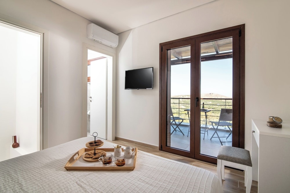 Brand new luxury Villa Dafne Heated pool
